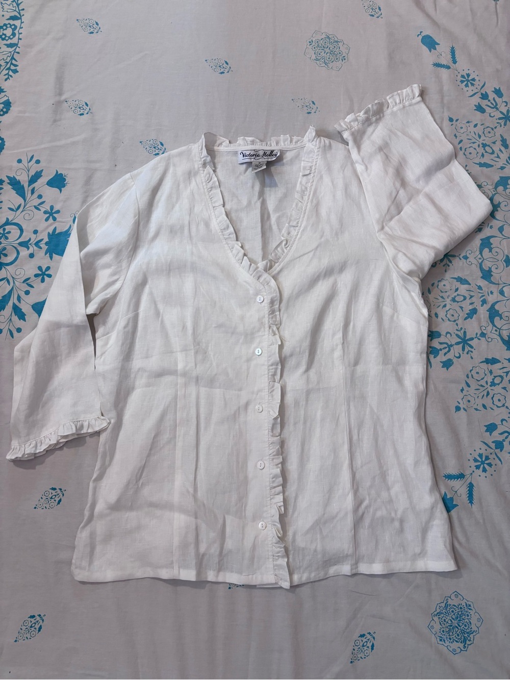 Gorgeous Vintage Victorian Edwardian 80s Linen Button Down Blouse.